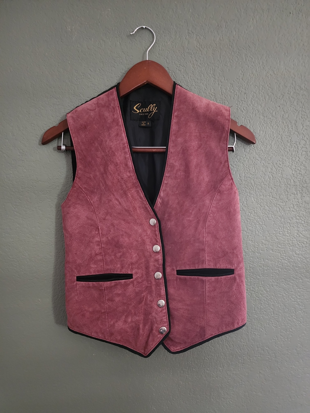 Scully Women's Mauve Suede Vest with Black Trim